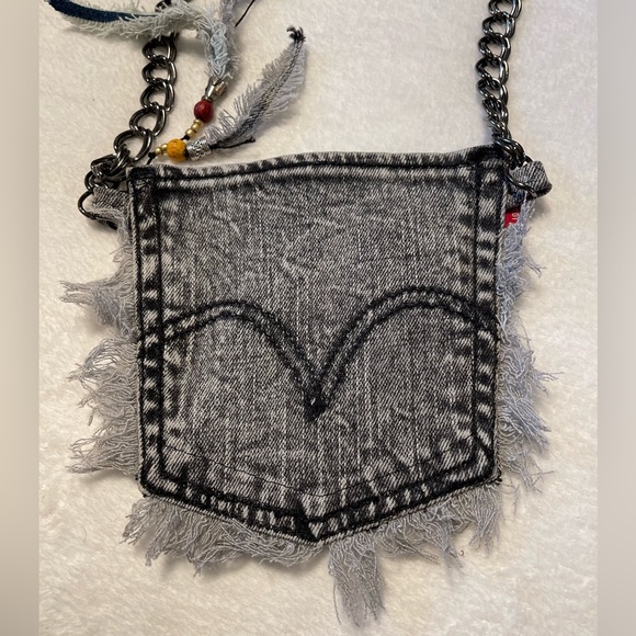 Cross body bag-Upcycled Denim jean bag-strong, made from recycle Levi's jean - Picture 13 of 13